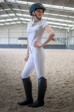 QJ Riding Wear Lauren White Competition Breech -Equestrian equipment 209240193 10158116040642344 1904654029837074240 n 109c17c1 0edd 48ed b6a8 0c96ef4bff9c