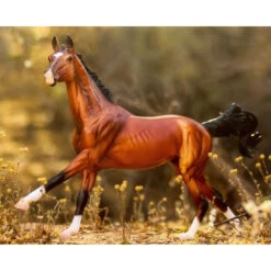Breyer's Adamek Akhal Teke: A Traditional Model -Equestrian equipment Breyer Traditional Adamek Akhal Teke 3