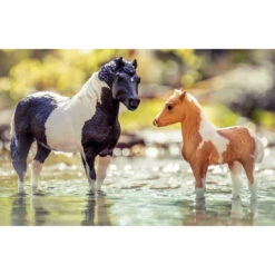 Breyer Traditional: The Phantom & Misty Model -Equestrian equipment Breyer Traditional The Phantom Misty 3