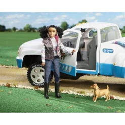 Breyer Traditional Truck Pick Up In Blue 8 Breyer Traditional Truck Pick Up In Blue -Equestrian equipment Zz Breyer Traditional Truck Pick Up Blue 3
